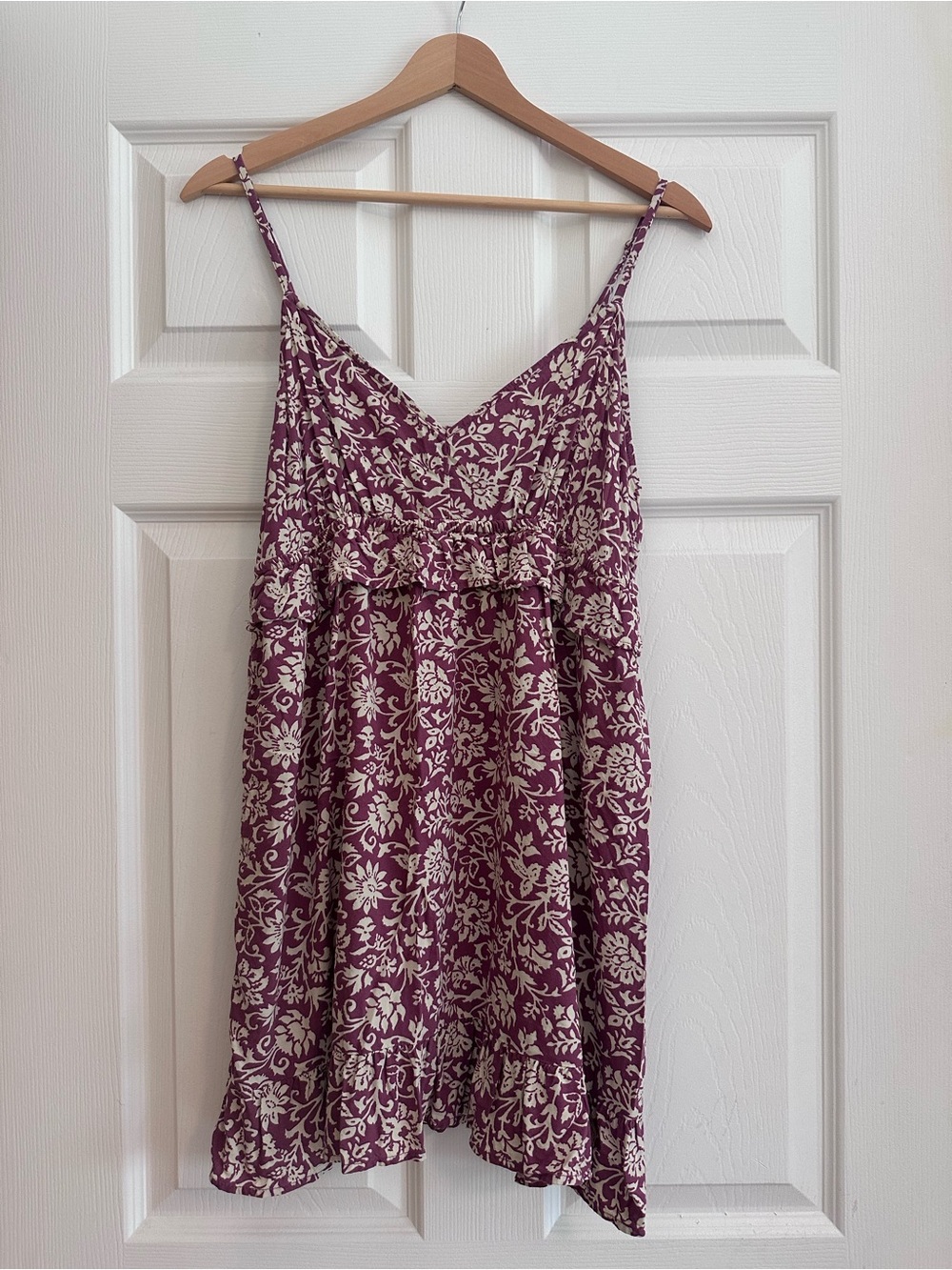 American Eagle Floral Print Spaghetti Strap Mini Dress in Plum and Cream